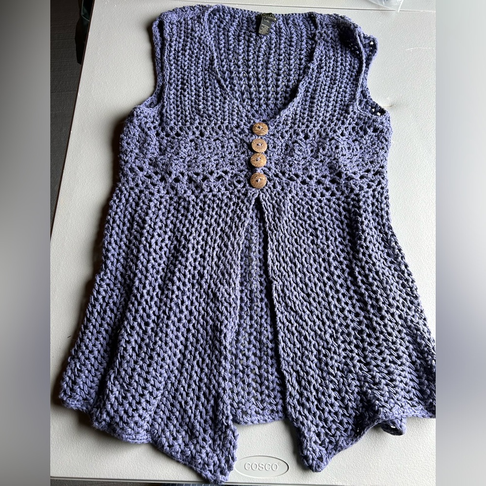 Blue and Purple V-Neck Sweater with Elegant Design